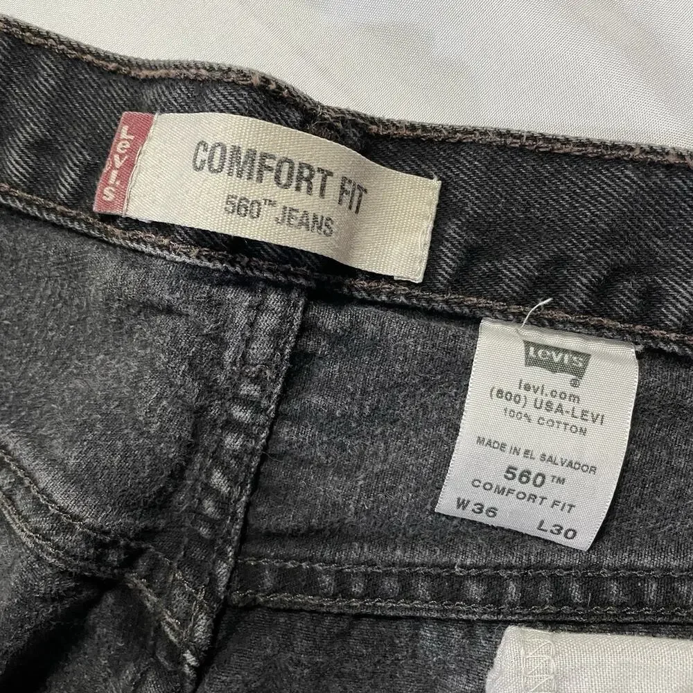 Vintage Levis 560 Black Jeans 36x30 Mens Actual 34x27 Loose Tapered Y2K